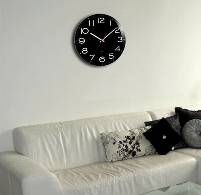 Horloge murale radio-pilotée noire verre bombé