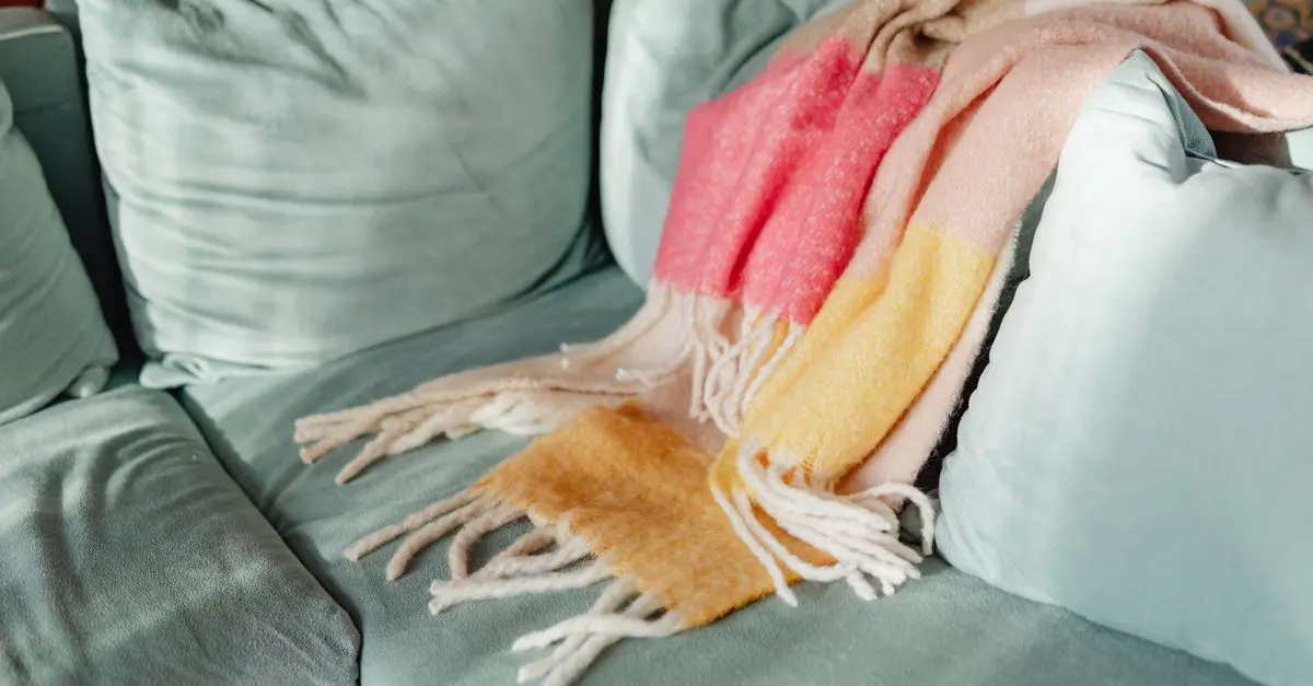 10 Easy DIY Ideas for Revamping Your Living Room Decor