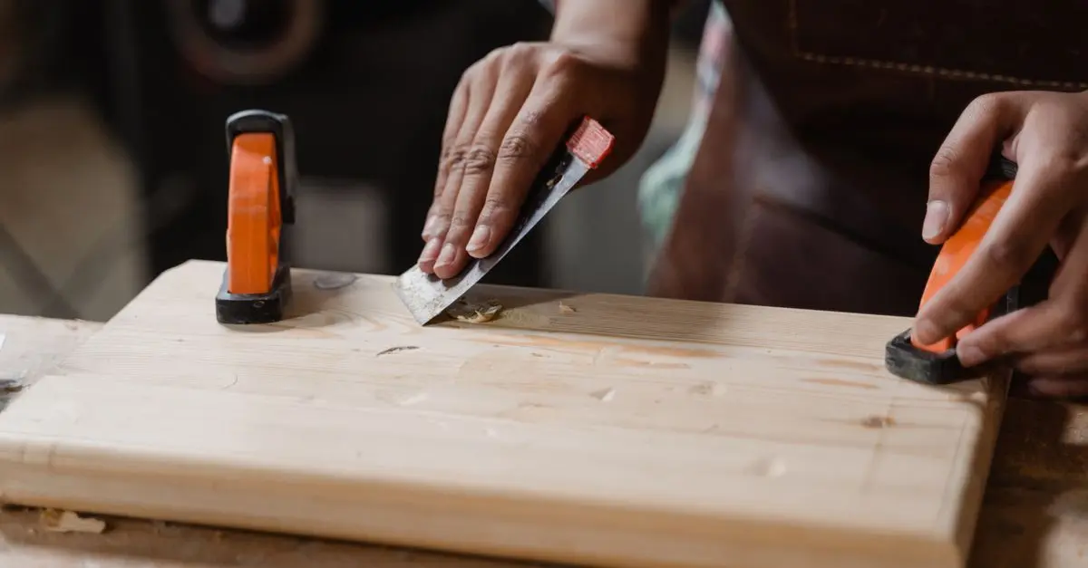 Quel vernis choisir pour vos projets DIY bois