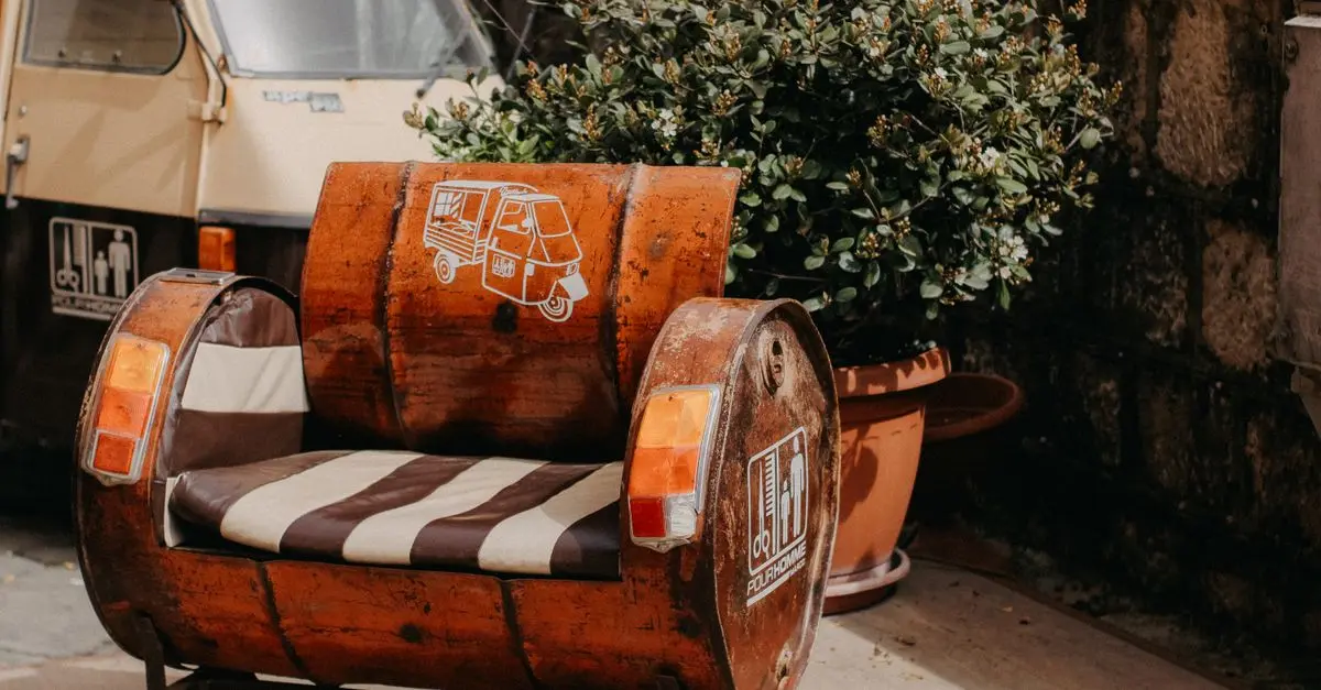 10 Creative Easy DIY Ideas for Upcycling Old Items