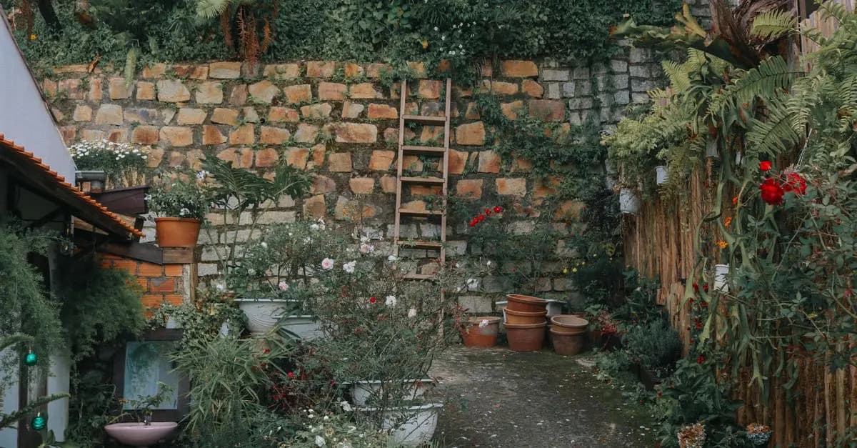 Comment créer un jardin vertical DIY avec des matériaux recyclés