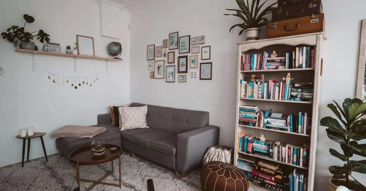 10 Easy DIY Ideas for Transforming Your Living Room Decor