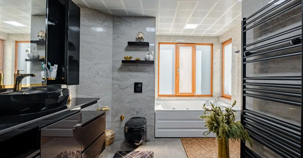 10 Easy DIY Ideas for Transforming Your Bathroom